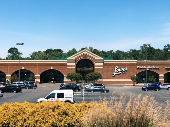 810 Spring Ln, Sanford, NC 27330